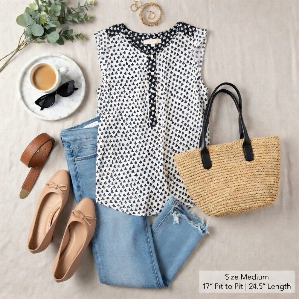LOFT Sleeveless Black and White Patterned Blouse Size Medium‎
